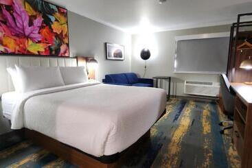 هتل La Quinta Inn & Suites By Wyndham Yakima Downtown