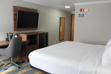 هتل La Quinta Inn & Suites By Wyndham Yakima Downtown