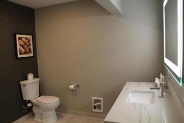هتل La Quinta Inn & Suites By Wyndham Yakima Downtown