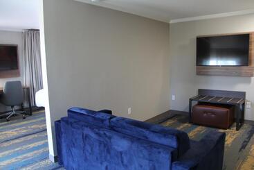 هتل La Quinta Inn & Suites By Wyndham Yakima Downtown