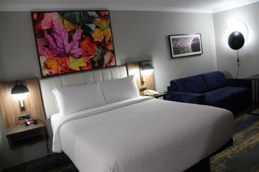 هتل La Quinta Inn & Suites By Wyndham Yakima Downtown
