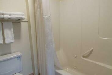 Miles City Hotel & Suites