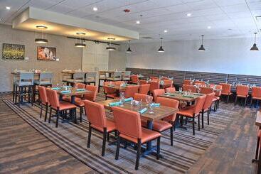 استراحتگاه Holiday Inn Cody   Convention Center, An Ihg