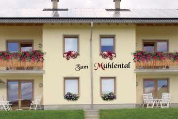 ツーリストアパートメント Ferienwohnung Panoramablick