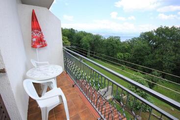 پانسیون Apartments & Rooms Ribarić