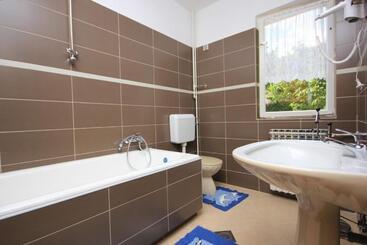پانسیون Apartments & Rooms Ribarić