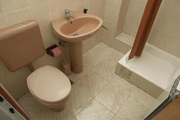 پانسیون Apartments & Rooms Ribarić