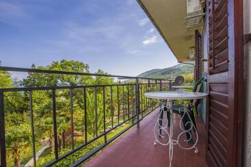 پانسیون Apartments & Rooms Ribarić