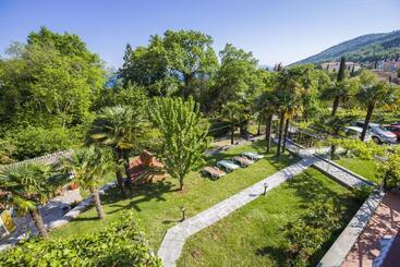 پانسیون Apartments & Rooms Ribarić