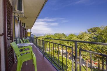 پانسیون Apartments & Rooms Ribarić