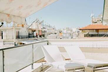 Best House, Rooftop Aprtm., Marina Zeas Piraeus
