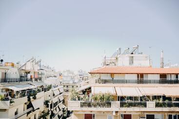 Best House, Rooftop Aprtm., Marina Zeas Piraeus