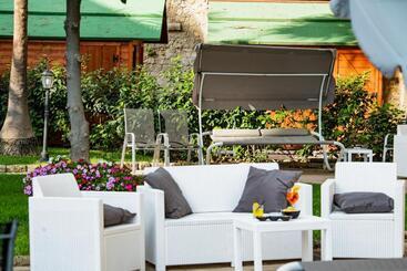 مسافرخانه Villa Elisio Hotel & Spa