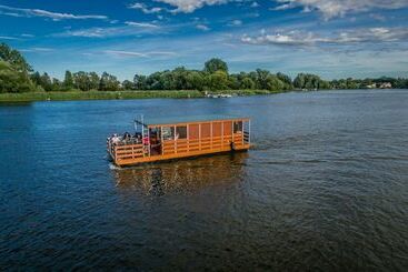 호텔 Hausboot Neustrelitz Am Zierker See