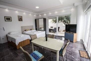 Luxury Apartment Ina