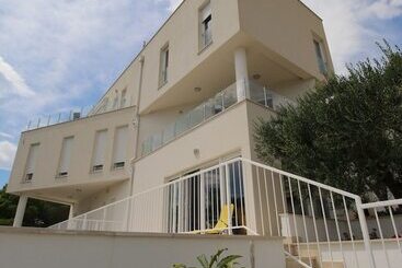Luxury Apartment Ina