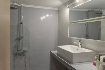 Penelope S Luxury Apartment