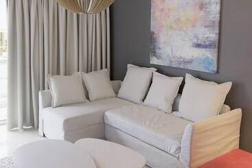 Penelope S Luxury Apartment