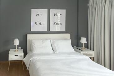 Penelope S Luxury Apartment