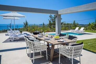 Villa Aris