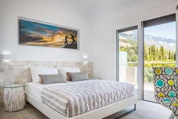 Villa Aris