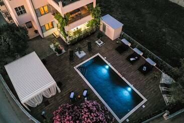 Villa Olive Garden