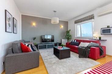 Apartment Bok