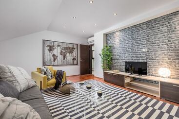 Aquila Apartment
