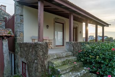 Liiiving In Moledo Historical Pool Villa