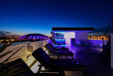 پانسیون Luxury Rooms Lavie   Superior Rooms