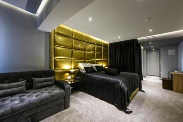 پانسیون Luxury Rooms Lavie   Superior Rooms