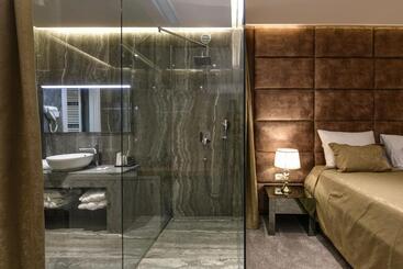 پانسیون Luxury Rooms Lavie   Superior Rooms