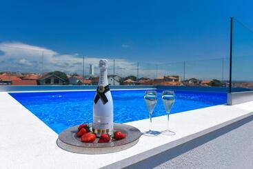 پانسیون Luxury Rooms Lavie   Superior Rooms