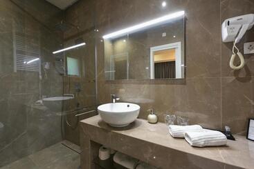 پانسیون Luxury Rooms Lavie   Superior Rooms