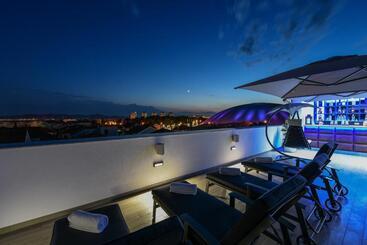 پانسیون Luxury Rooms Lavie   Superior Rooms