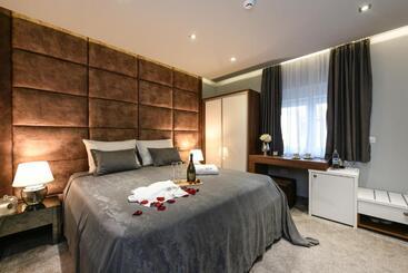 پانسیون Luxury Rooms Lavie   Superior Rooms