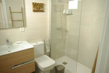 پانسیون Magma Rooms Playa Honda