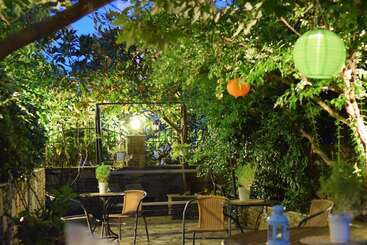 پانسیون Muses Country House