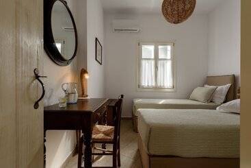 Kimolos Houses