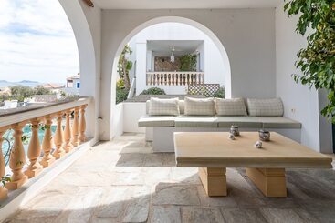 Villa Heliana Enchanting Seaviews