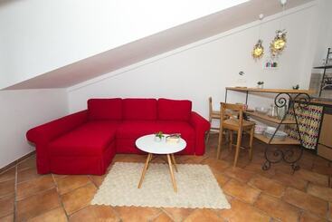 Jerry & Oli S Apartments