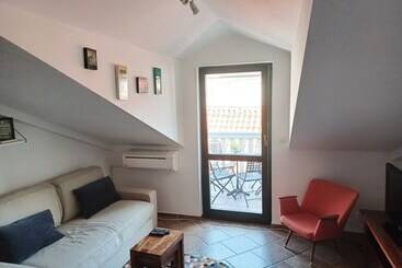 Jerry & Oli S Apartments