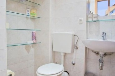 Jerry & Oli S Apartments