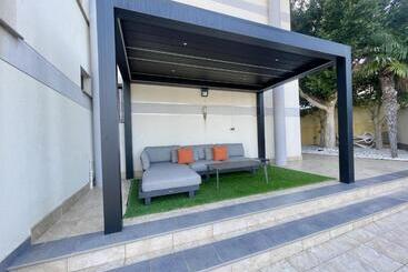 Dream Villa In Albir Blueline
