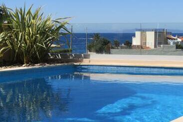 Luxurious Villa Solaris Next To The Beach