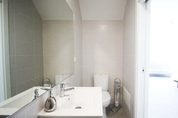 پانسیون Guest House Lovely Swan