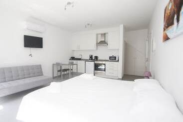 پانسیون Guest House Lovely Swan