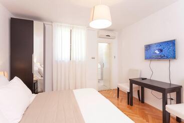 پانسیون Guesthouse Mate Ledic