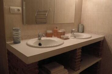 تختخواب و صبحانه Casa Colina