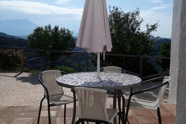 تختخواب و صبحانه Casa Colina